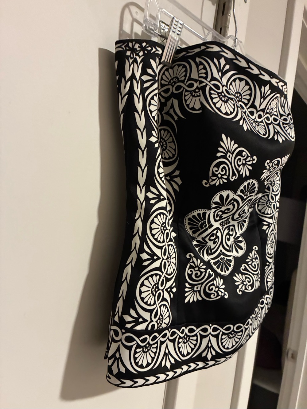 WHBM Strapless, structured, satin corset top. - Picture 5 of 9